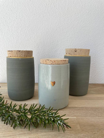 Dose mit Herz nilgrün